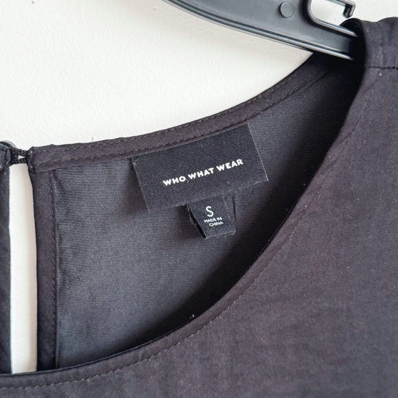 WHO WHAT WEAR Black Silky Ruffle Blouse Women's Small - Picture 5 of 5